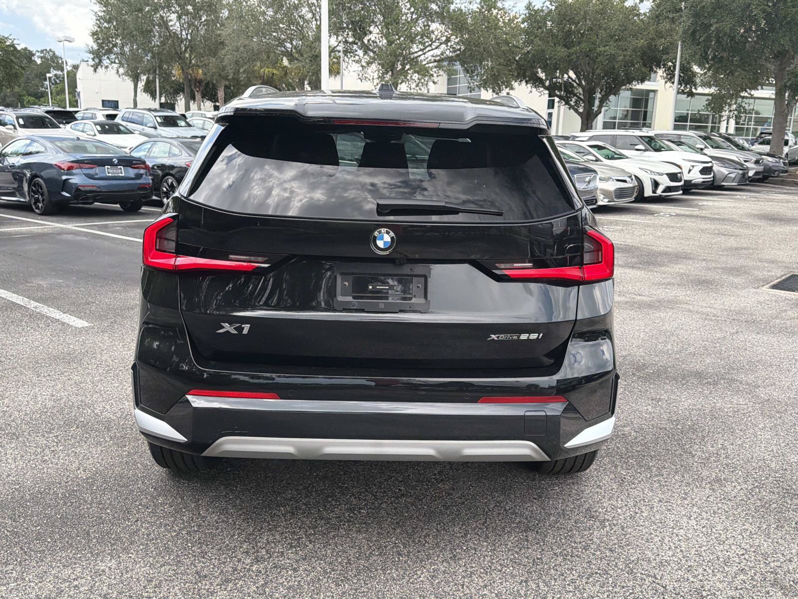 Used 2026 BMW X1 xDrive28i AWD/4WD image 5