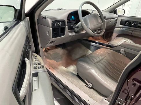 Used 1995 Chevrolet Impala SS image 71