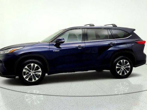 Used 2020 Toyota Highlander XLE FWD image 8