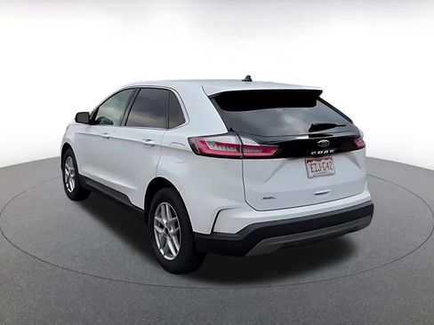 Used 2024 Ford Edge SEL AWD/4WD image 10