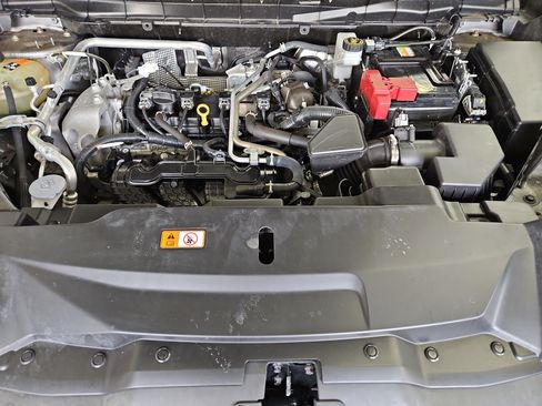 Used 2023 Mitsubishi Outlander SE image 29