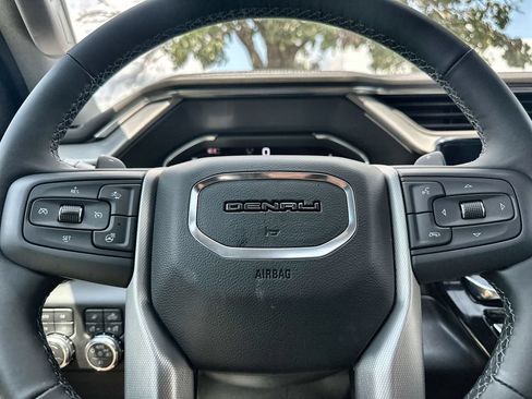 New 2026 GMC Sierra 1500 Denali w/ Denali Reserve Package AWD/4WD image 33