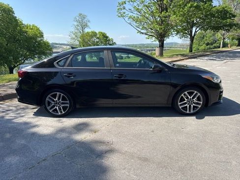 Used 2019 Kia Forte S w/ S Premium Package image 8