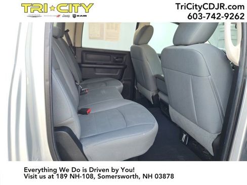 Used 2014 RAM 2500 Tradesman w/ Chrome Appearance Group image 25