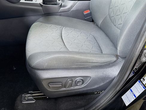 Used 2021 Toyota RAV4 XLE w/ Convenience Package AWD/4WD image 20