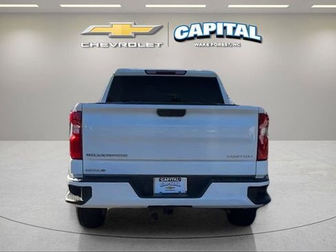 Used 2022 Chevrolet Silverado 1500 Custom RWD image 4