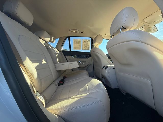 Used 2018 Mercedes-Benz GLC 300 4MATIC image 18