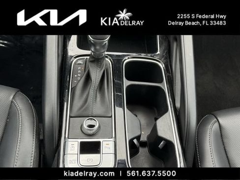 Certified 2024 Kia Telluride LX FWD image 22