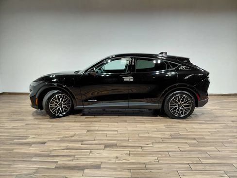 Certified 2025 Ford Mustang Mach-E Premium AWD/4WD image 18