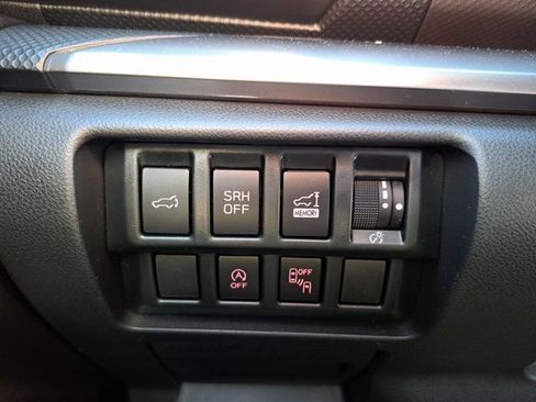 Used 2021 Subaru Forester Premium AWD/4WD image 24