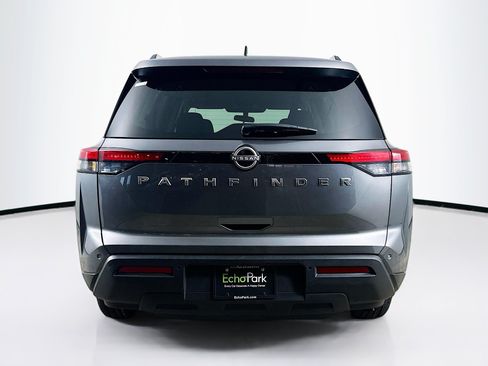 Used 2025 Nissan Pathfinder SV FWD image 7