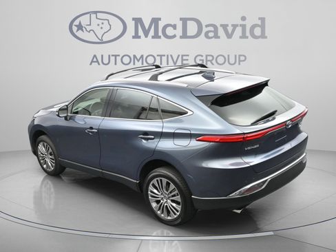 Used 2022 Toyota Venza XLE AWD/4WD image 36