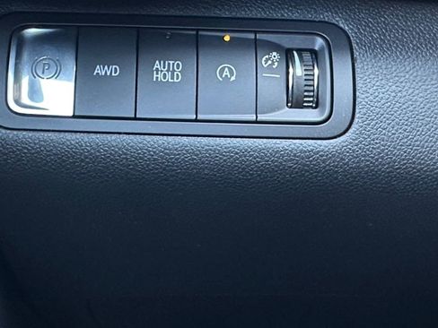 New 2026 Chevrolet Equinox LT w/ Convenience Package II image 19