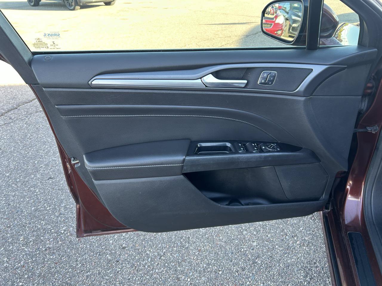 Used 2015 Ford Fusion Titanium FWD image 14