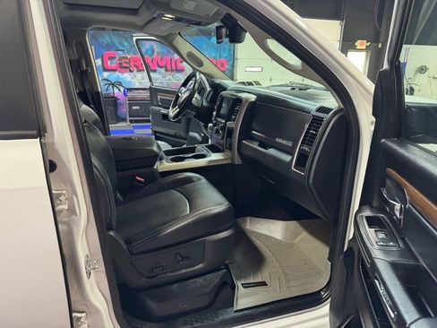 Used 2016 RAM 1500 Laramie w/ Convenience Group AWD/4WD image 15