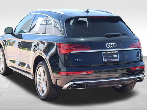 Certified 2023 Audi Q5 e Premium w/ Convenience Package AWD/4WD image 5