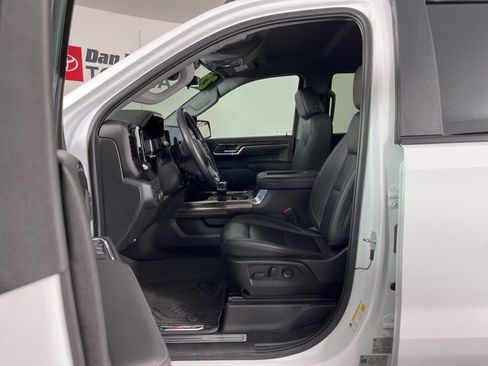 Used 2022 Chevrolet Silverado 1500 LT Trail Boss w/ LT Trail Boss Premium Package image 3