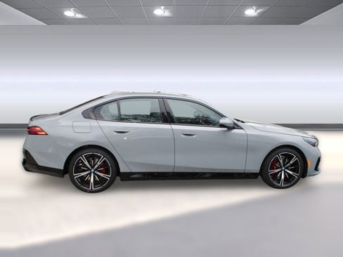 New 2026 BMW 530i w/ M Sport Package image 8
