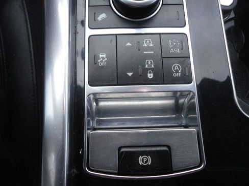Used 2015 Land Rover Range Rover Sport HSE image 11