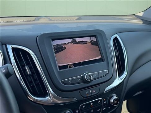 Used 2024 Chevrolet Equinox LT AWD/4WD image 30