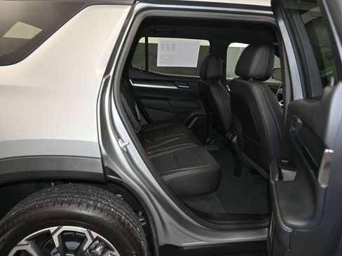 Certified 2026 GMC Terrain Elevation w/ Elevation Premium Package FWD image 26
