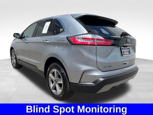 Used 2024 Ford Edge SEL w/ Convenience Package AWD/4WD image 3
