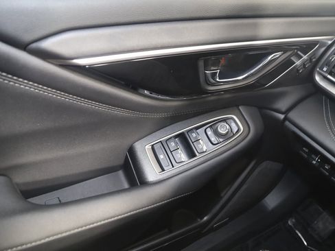 Used 2025 Subaru Outback Touring XT image 31