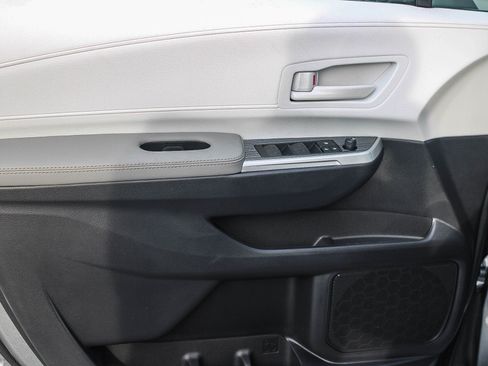New 2026 Toyota Sienna LE FWD image 23