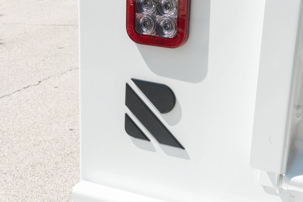 New 2027 Ford F250 XL w/ XL Chrome Package RWD image 14