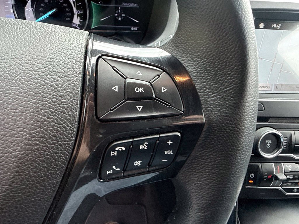 Used 2017 Ford Explorer XLT w/ Equipment Group 202A AWD/4WD image 30