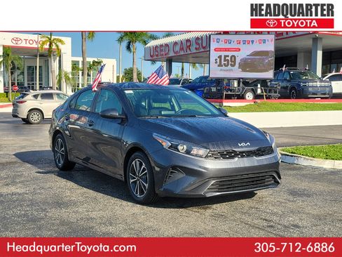 Used 2024 Kia Forte LXS w/ LXS Technology Package FWD image 1