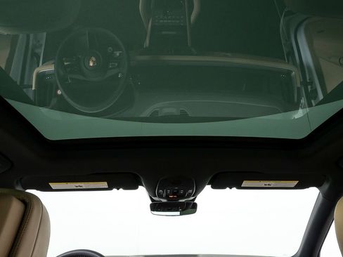 New 2026 Porsche Cayenne image 20