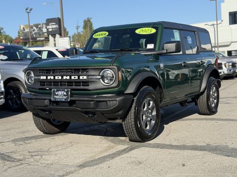 Used 2025 Ford Bronco Big Bend AWD/4WD image 3