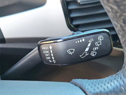 Used 2022 Volkswagen Atlas SEL Premium image 24