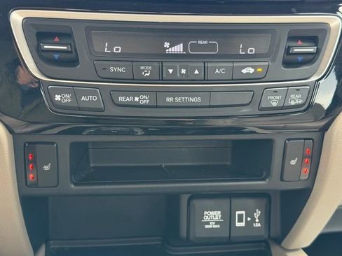Used 2020 Honda Ridgeline RTL-E image 31