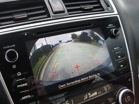 Used 2018 Subaru Legacy 2.5i Limited image 16