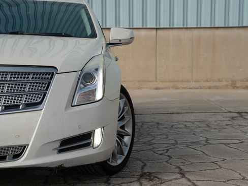 Used 2013 Cadillac XTS Platinum w/ Driver Assist Package image 2