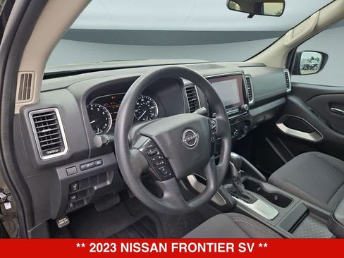 Used 2023 Nissan Frontier SV w/ Technology Package RWD image 2