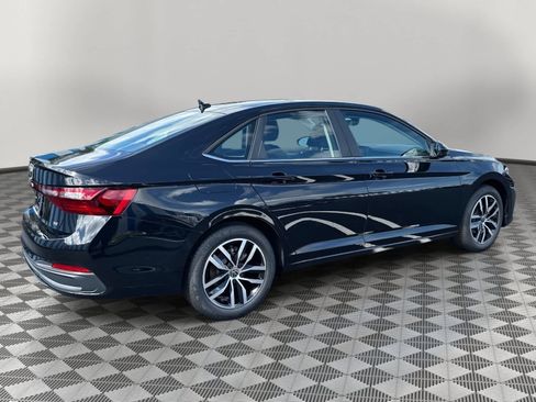 New 2026 Volkswagen Jetta SE image 3