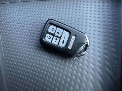 Used 2016 Honda Odyssey EX-L image 39