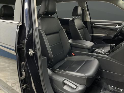 Used 2022 Volkswagen Atlas SE w/ Black Wheel Package image 28