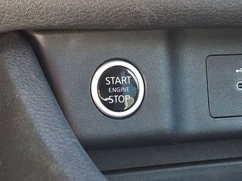 Used 2023 Nissan Rogue SV image 25