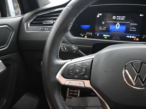 Used 2023 Volkswagen Tiguan SE R-Line FWD image 15