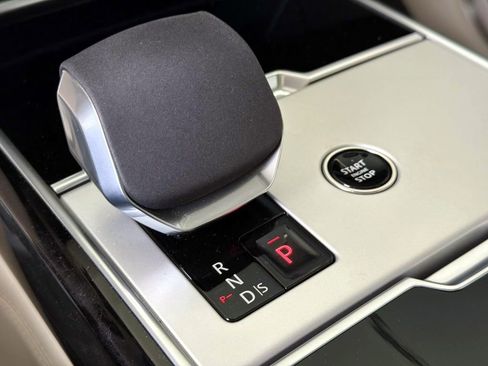 New 2025 Land Rover Range Rover Long Wheelbase Autobiography image 26