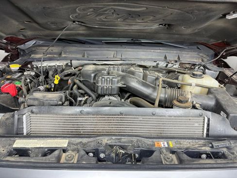 Used 2016 Ford F250 Lariat w/ Chrome Package image 9