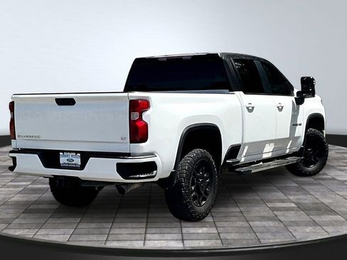 Used 2023 Chevrolet Silverado 2500 LT w/ Convenience Package AWD/4WD image 6