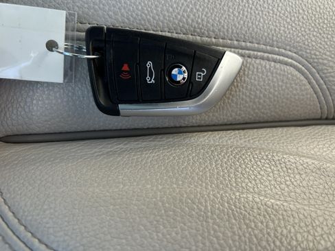 Used 2023 BMW 530i w/ Premium Package RWD image 36