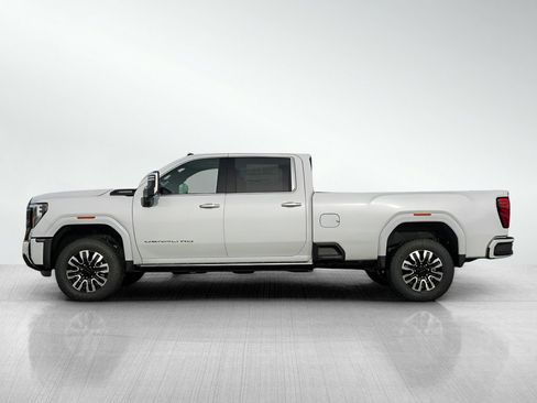 New 2026 GMC Sierra 3500 Denali Ultimate image 4