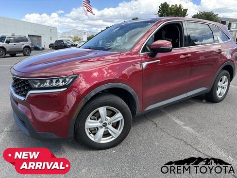 Used 2022 Kia Sorento LX AWD/4WD image 12