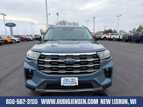 New 2026 Ford Explorer Active w/ Active Comfort Package AWD/4WD image 8
